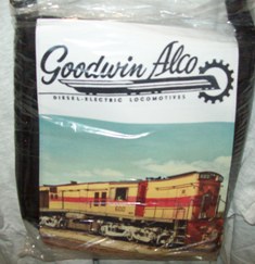 600 SHOULDER BAG